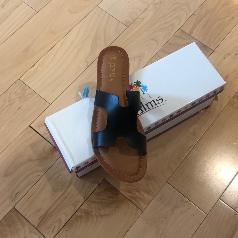 Black Sandals size 9.5 Brand New!